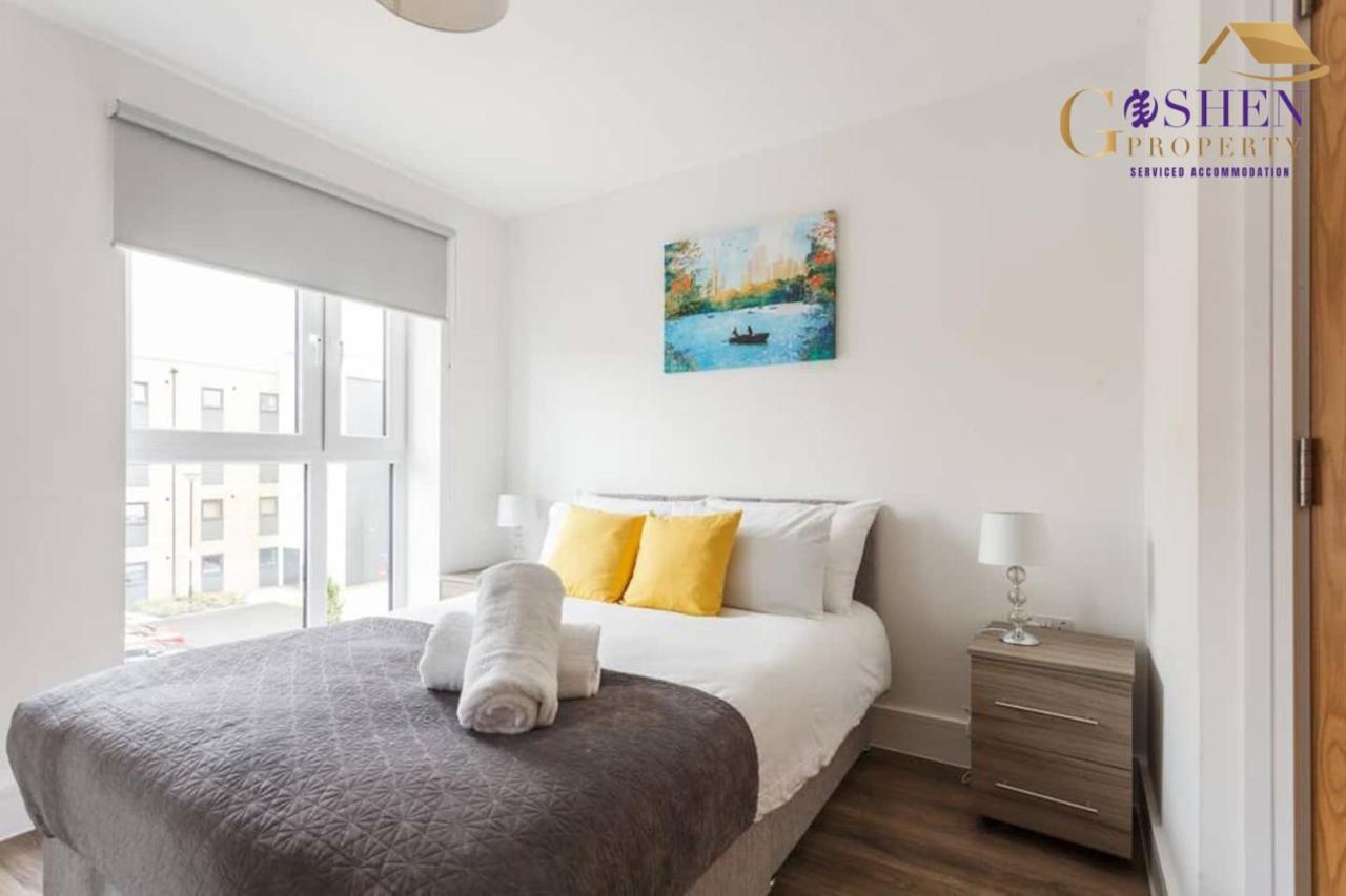 2 Bedroom Chapel Riverside At Goshen Serviced Southampton, Free Wifi & Parking Southampton