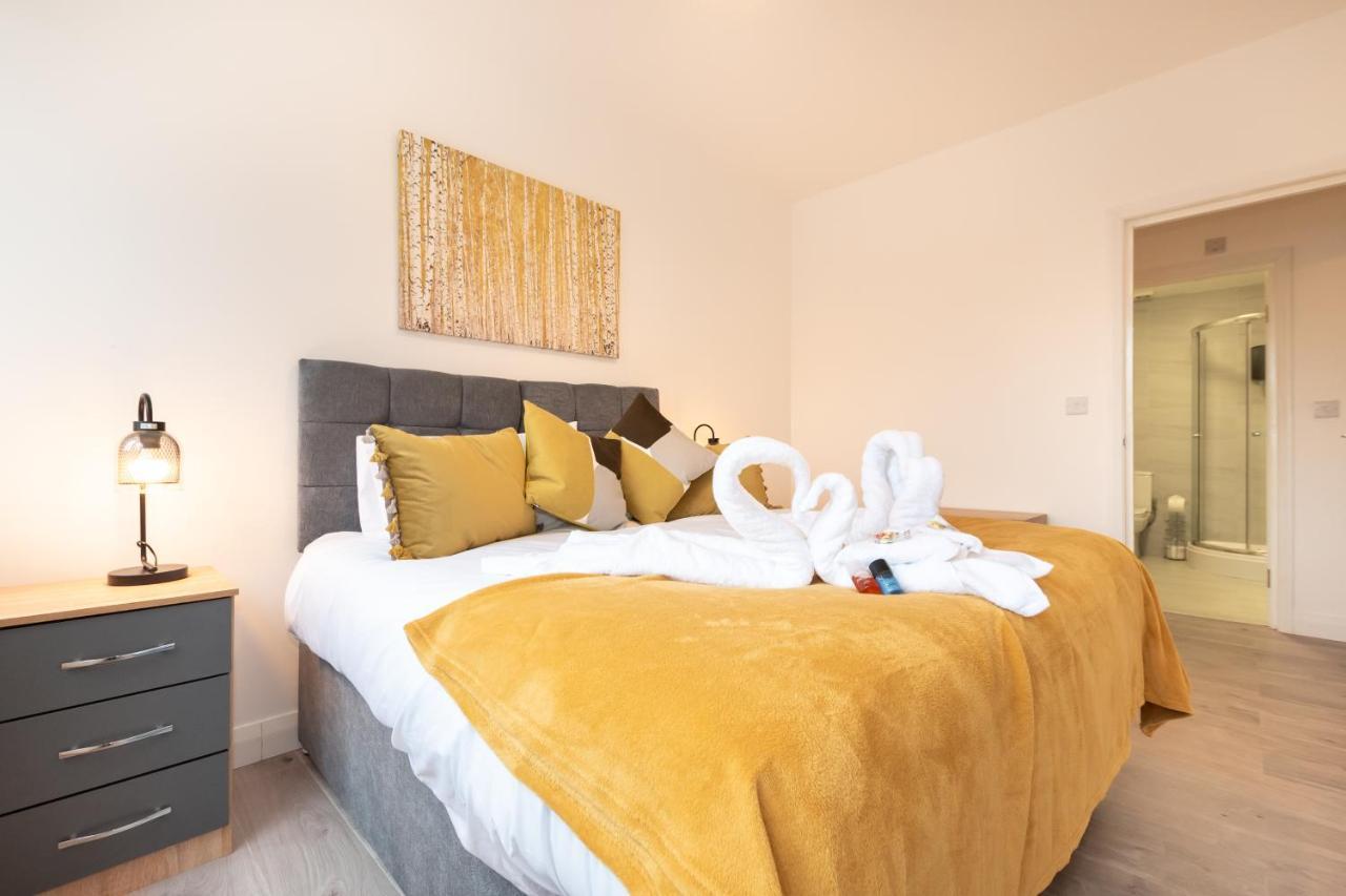 Apartments: Location With Parking Apartment Southampton