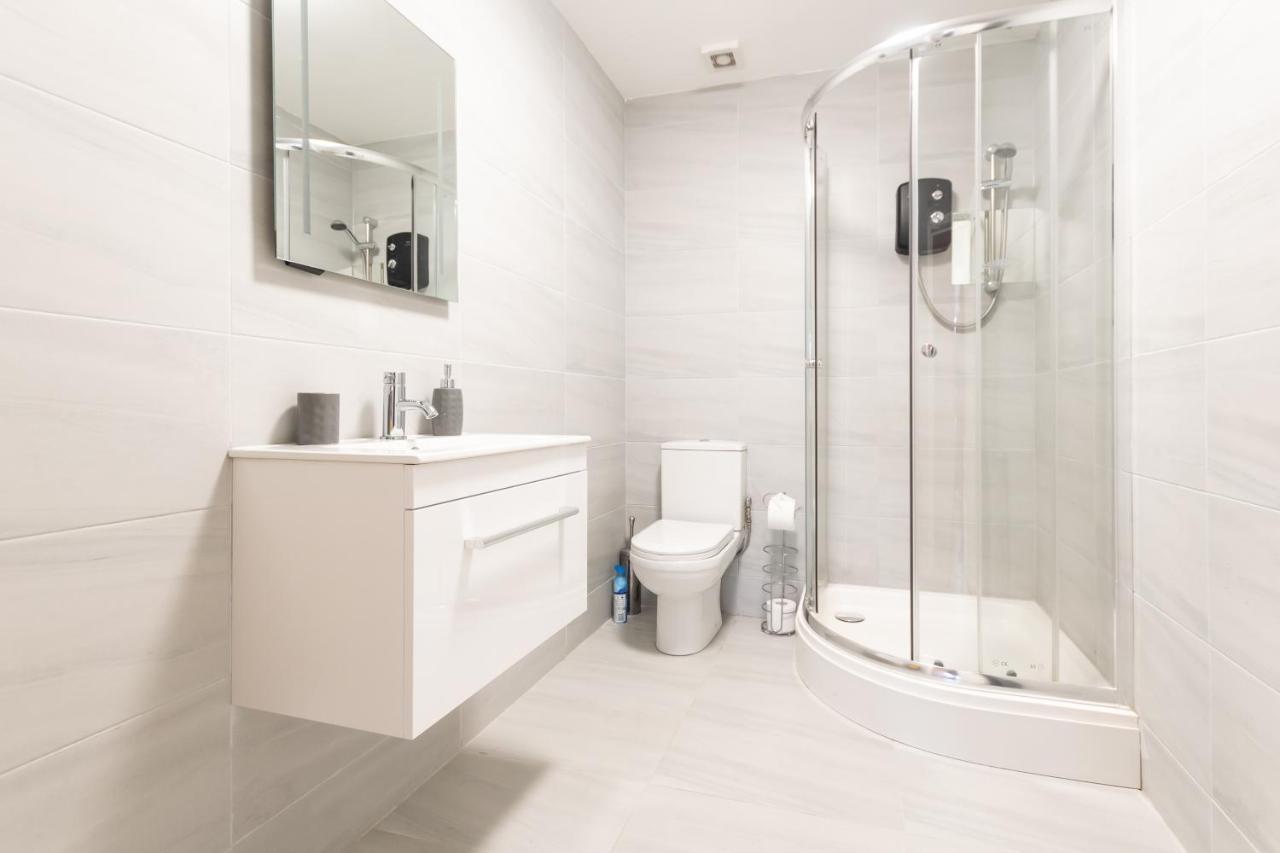 Apartments: Location With Parking * Southampton