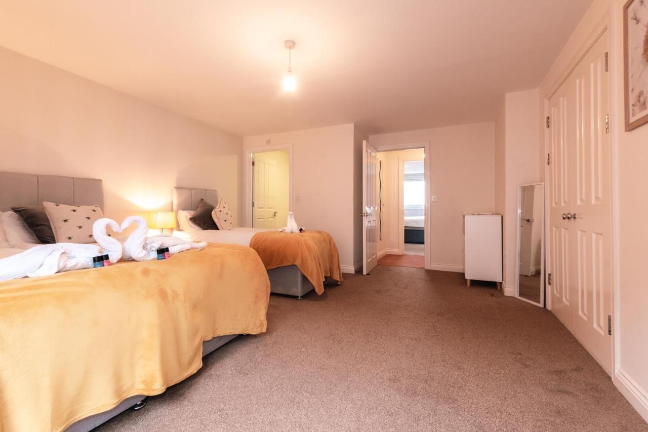 Apartment Centre Loft: Spacious 3-bed With Secure Parking