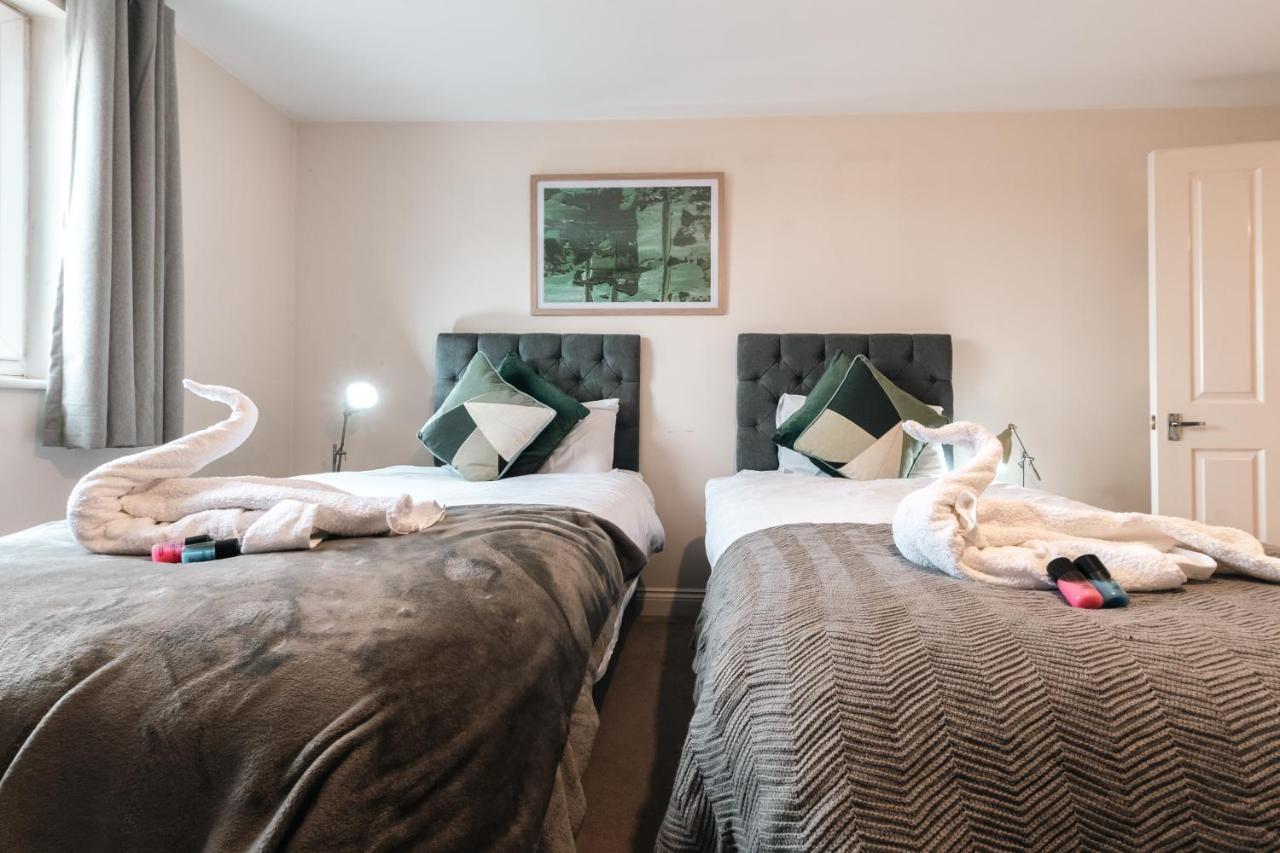 Centre Loft: Spacious 3-bed With Secure Parking Apartment Southampton