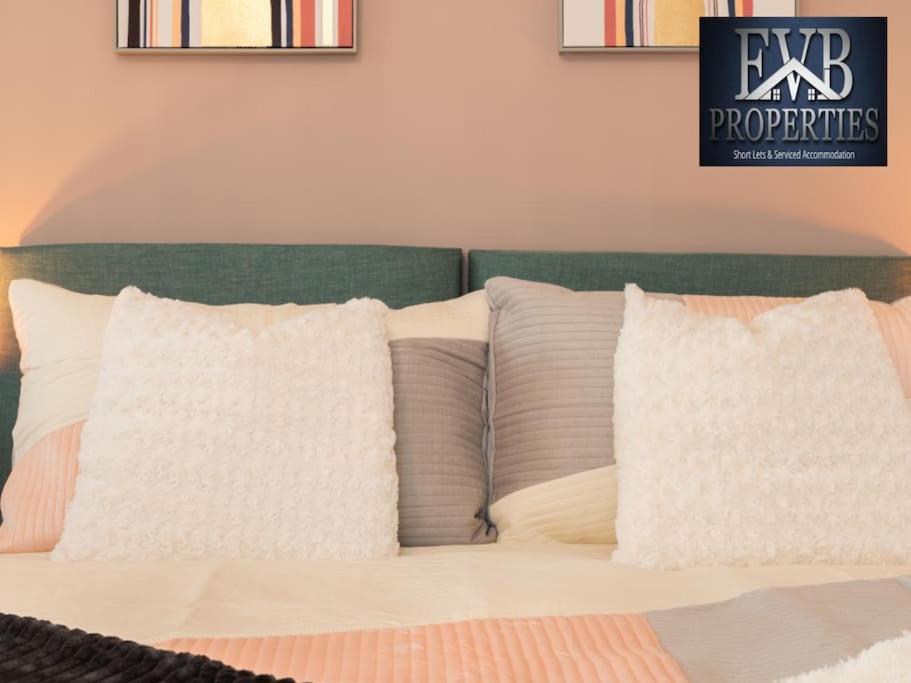 Charming Cosy Getaway Ideal For Leisure & Business Apartment