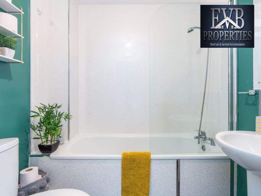 Charming Cosy Getaway Ideal For Leisure & Business Apartment *