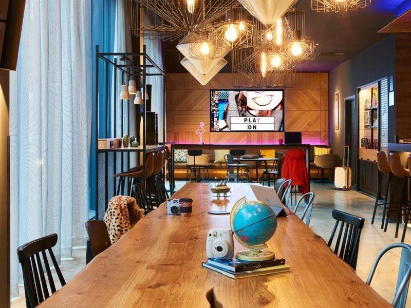 Moxy 4* Southampton