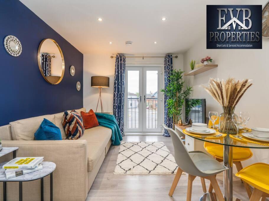 Charming Cosy Getaway Ideal For Leisure & Business Apartment *
