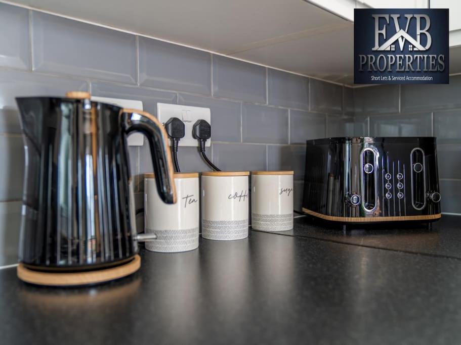 Apartment Charming Cosy Getaway Ideal For Leisure & Business