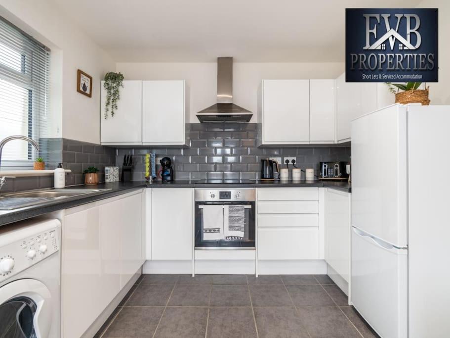 Charming Cosy Getaway Ideal For Leisure & Business