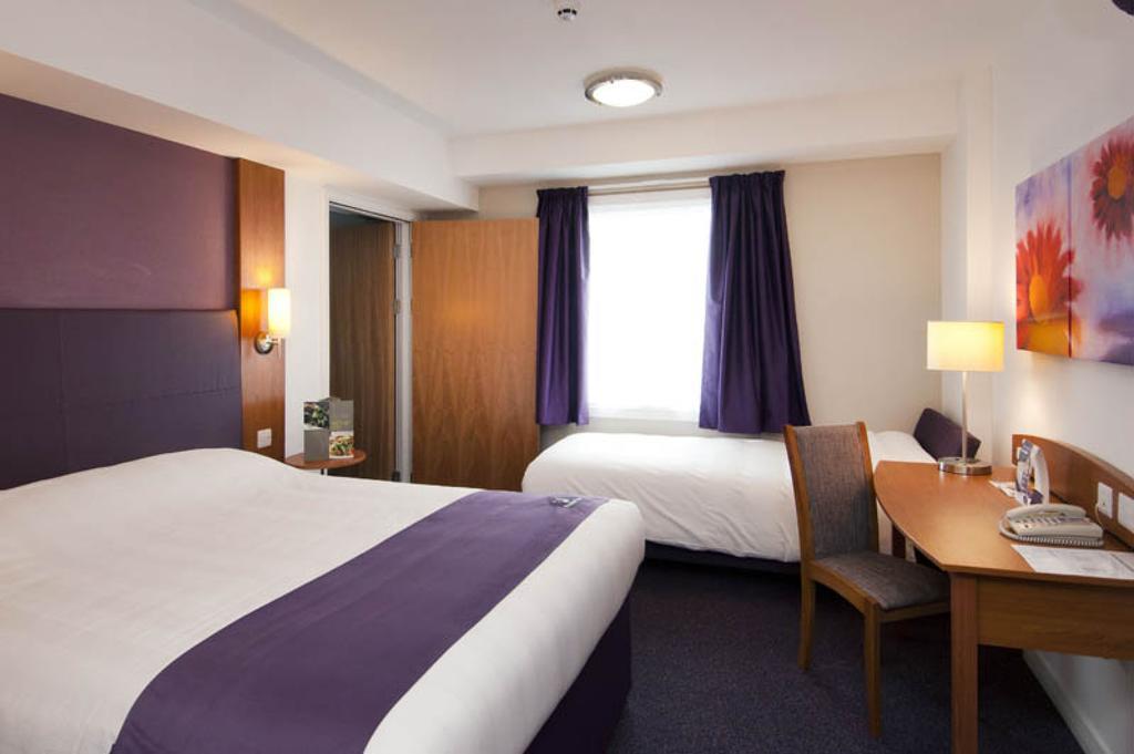 Premier West Quay 3* Southampton