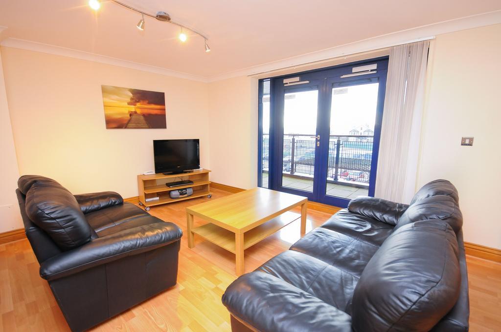 Apartment Town Or Country - Charter House
