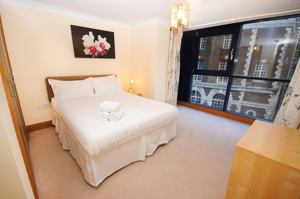 Town Or Country - Charter House Southampton