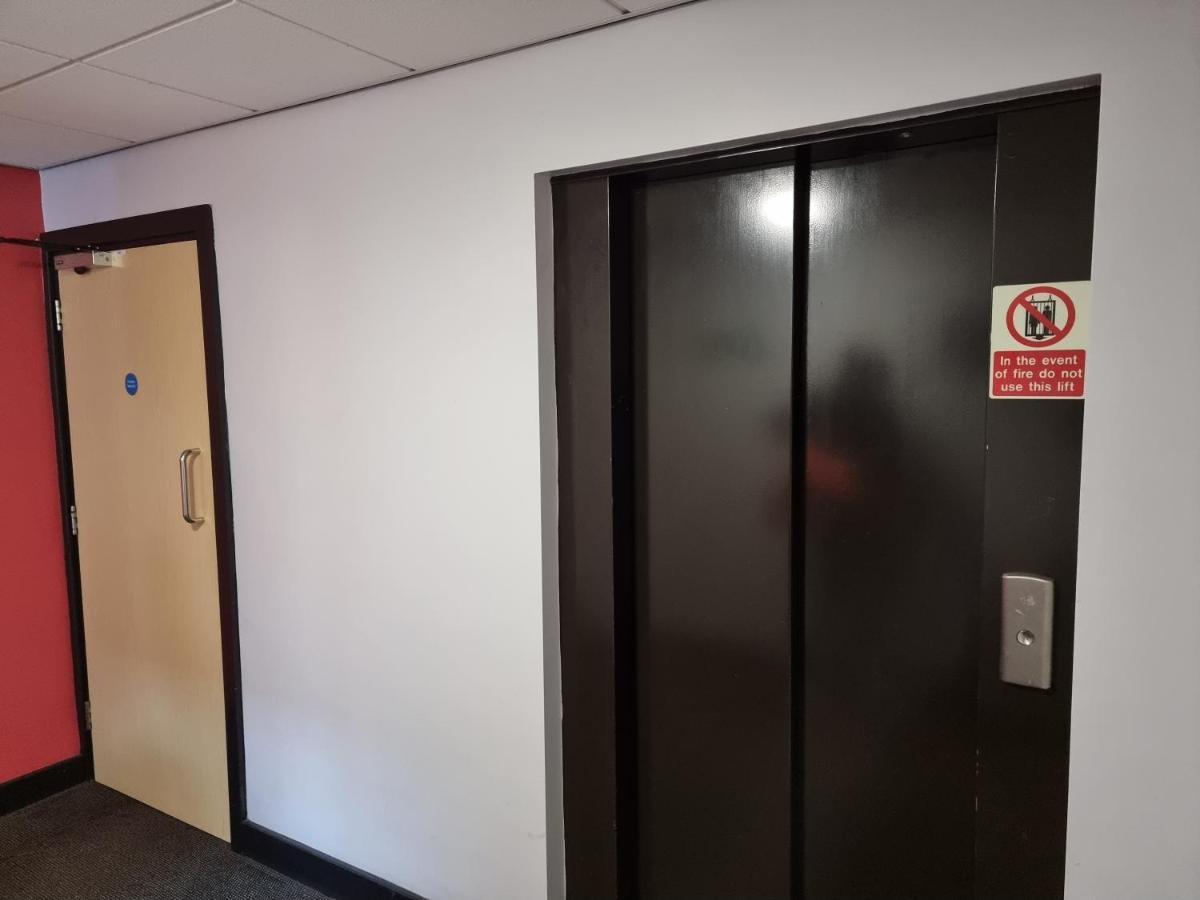 Apartment High Street - 2bd - King Beds - Parking - Wise *