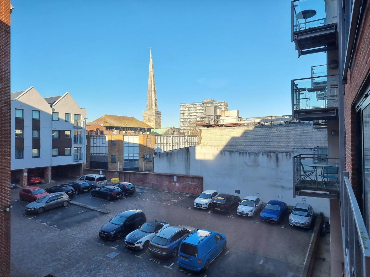 Apartment High Street - 2bd - King Beds - Parking - Wise