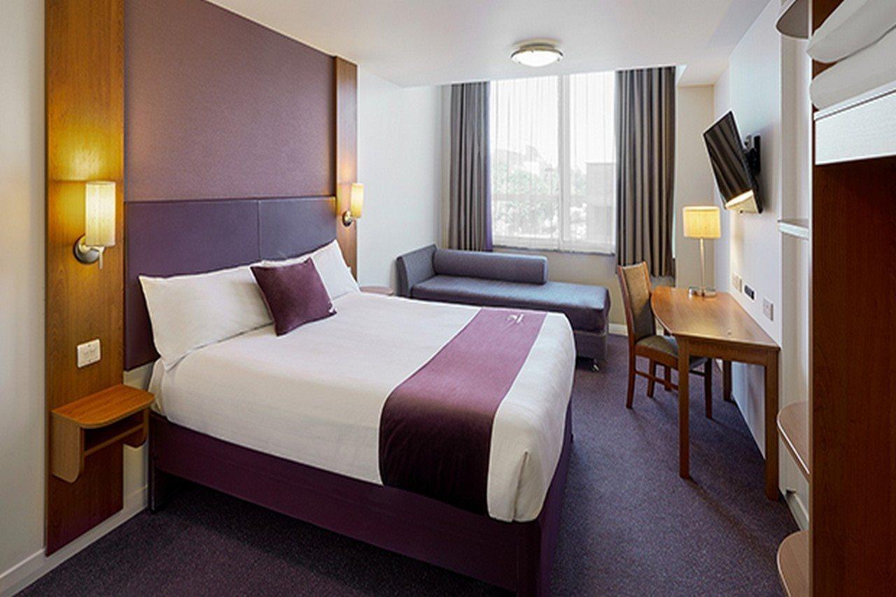 Premier West Quay Hotel 3*