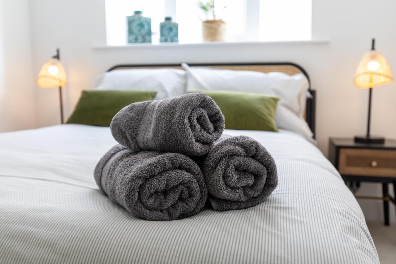 Gorgeous Two Bedroom With Free Evening Parking Apartamento