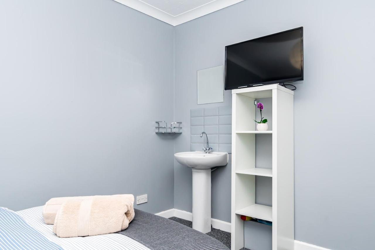 Shirley House: Self-catering Near Hospitals Guest house