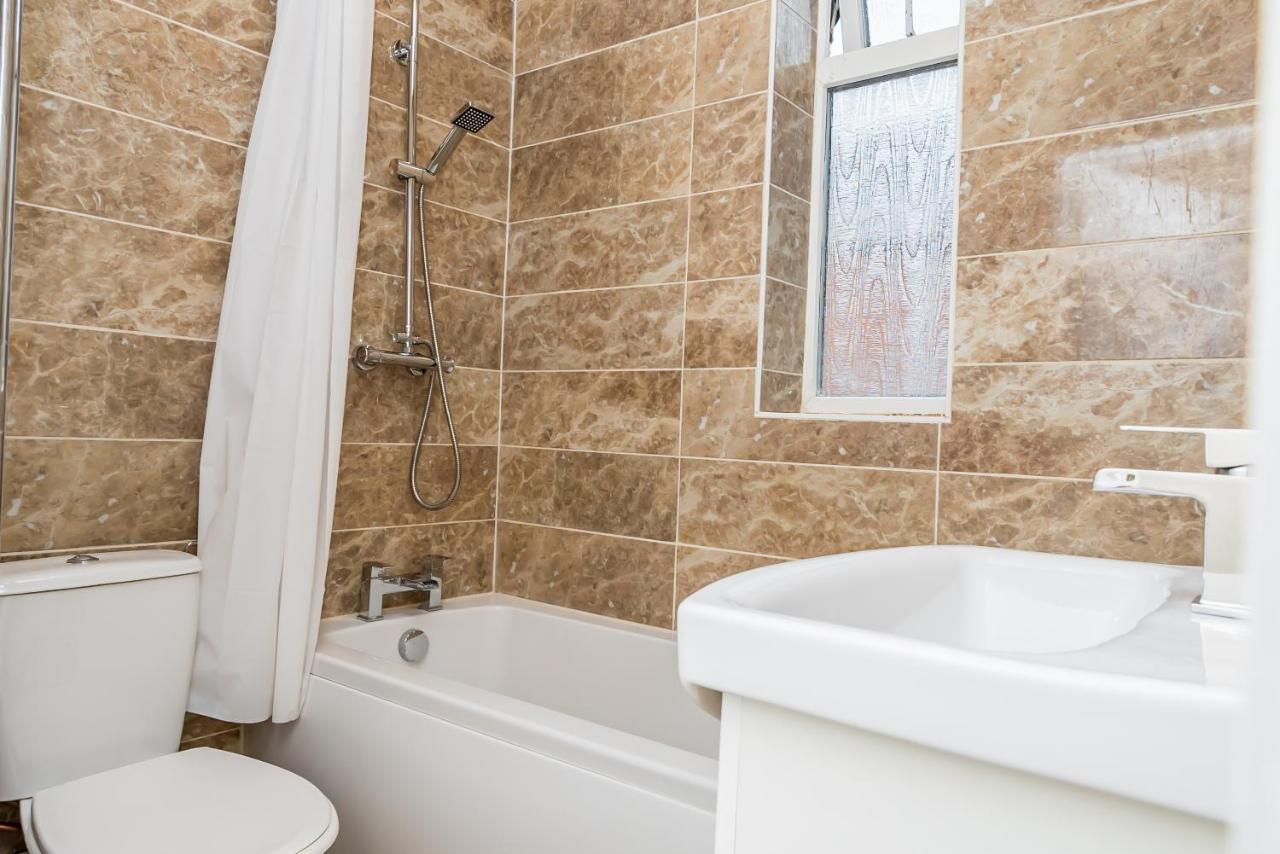 Shirley House: Self-catering Near Hospitals * Southampton