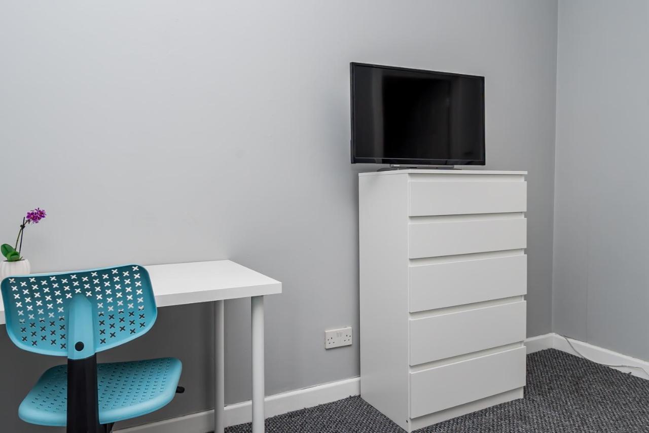 Shirley House: Self-catering Near Hospitals Guest house