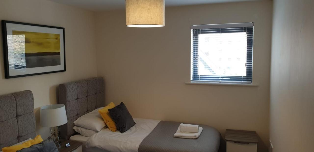 Centre Comfort: 2-bed With Parking Apartment *