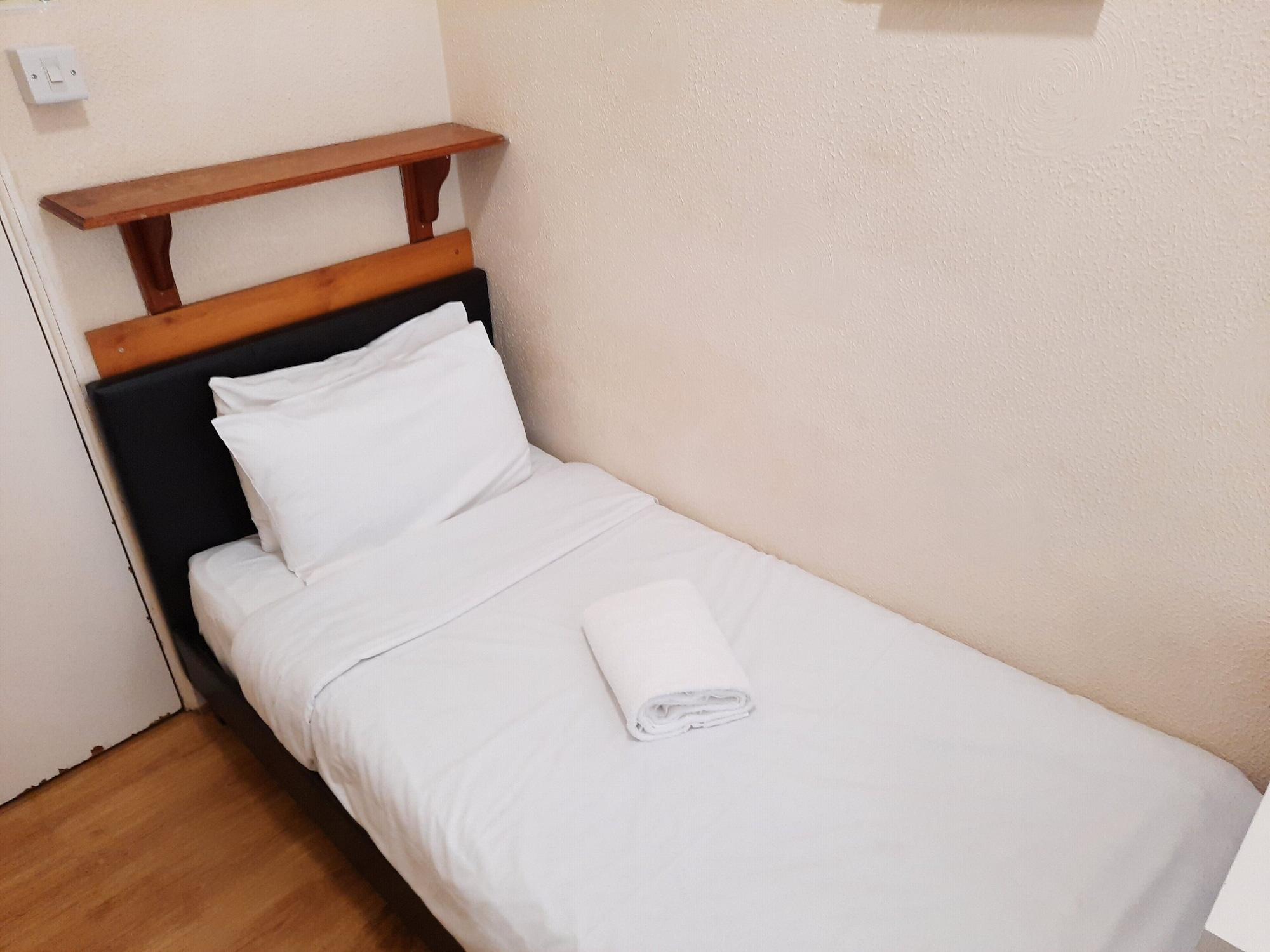 Addenro House Hotel 3*