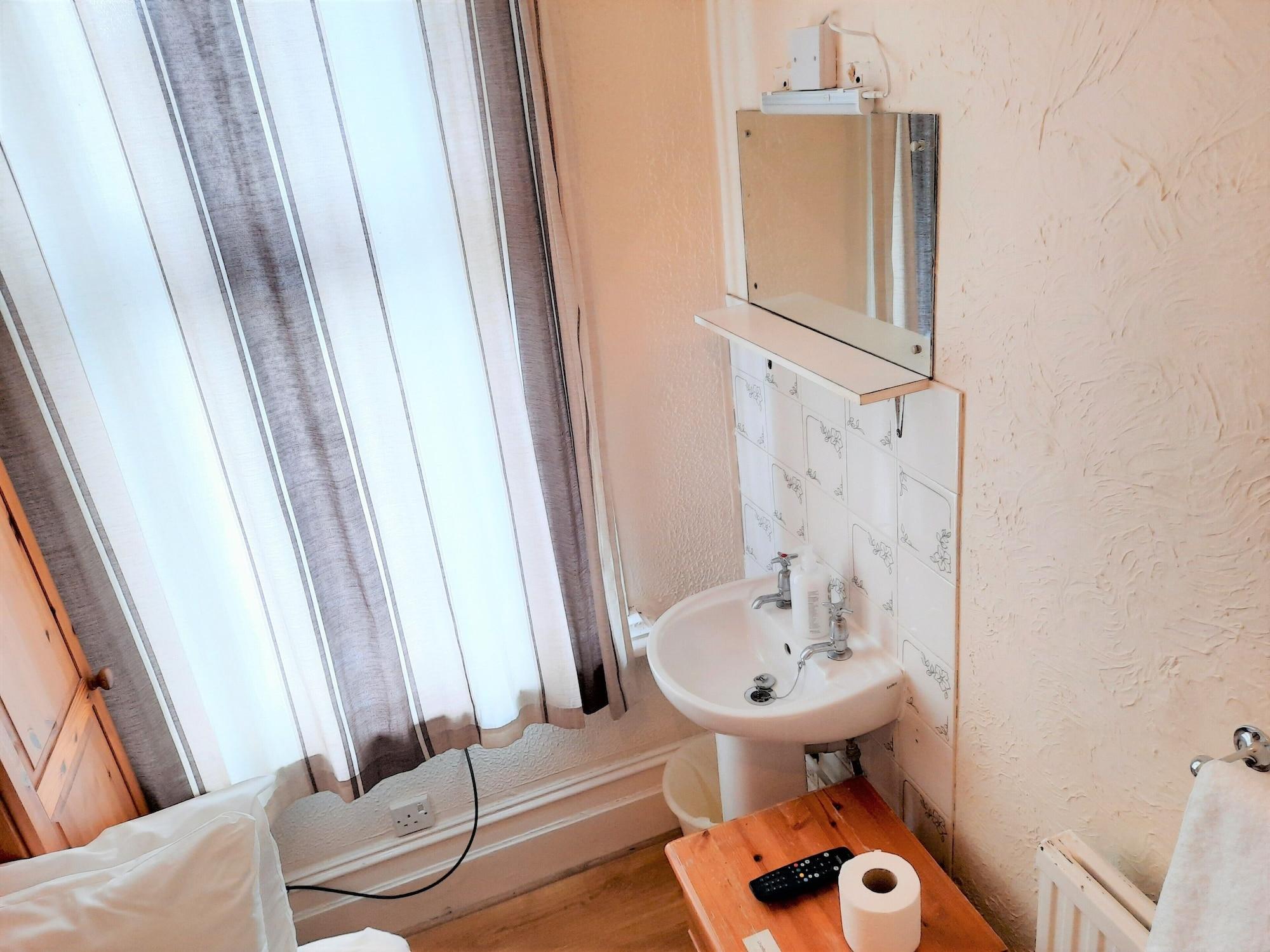 Addenro House Hotel