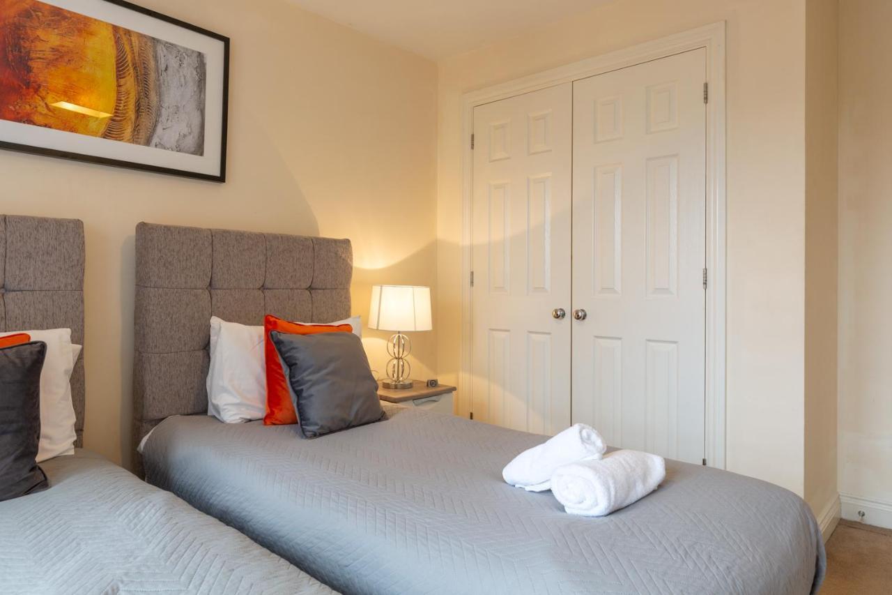 Centre Superb: Twin Kings With Smart Tv And Secure Parking Apartment Southampton