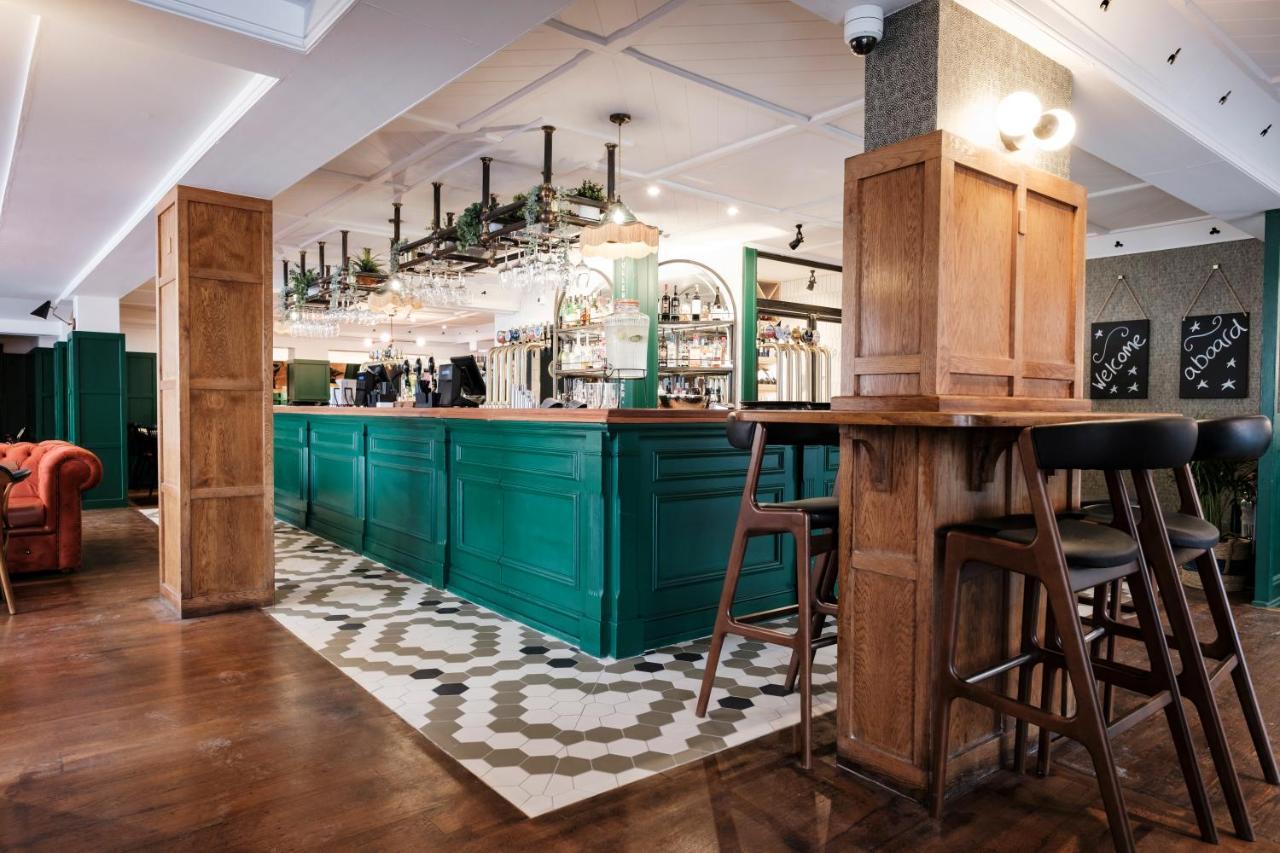 The White Star Tavern 3* Southampton