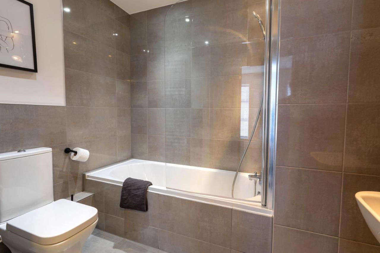 Orchard Point Apartment *