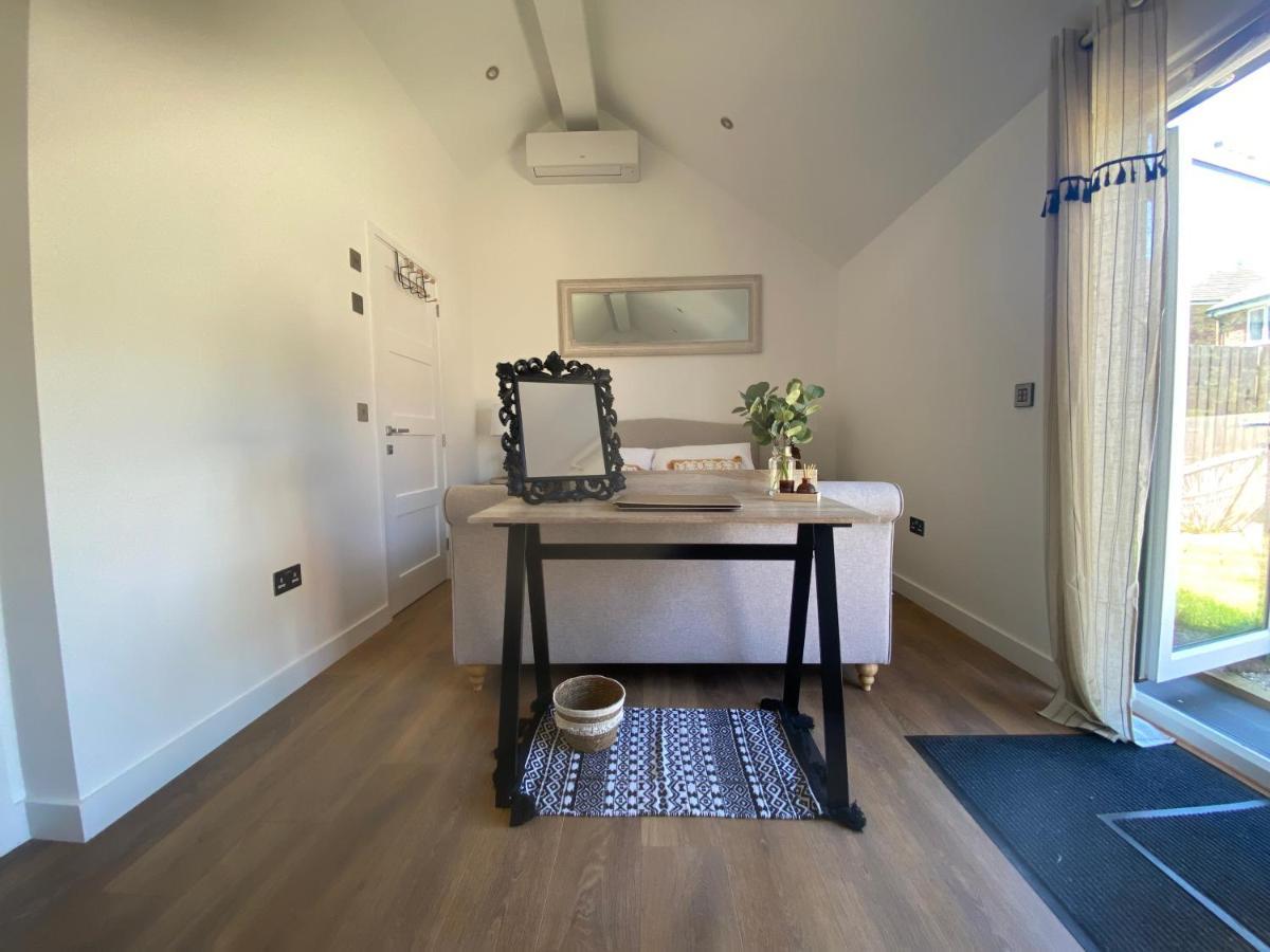 Little - Beautiful Modern Open Plan Holiday home