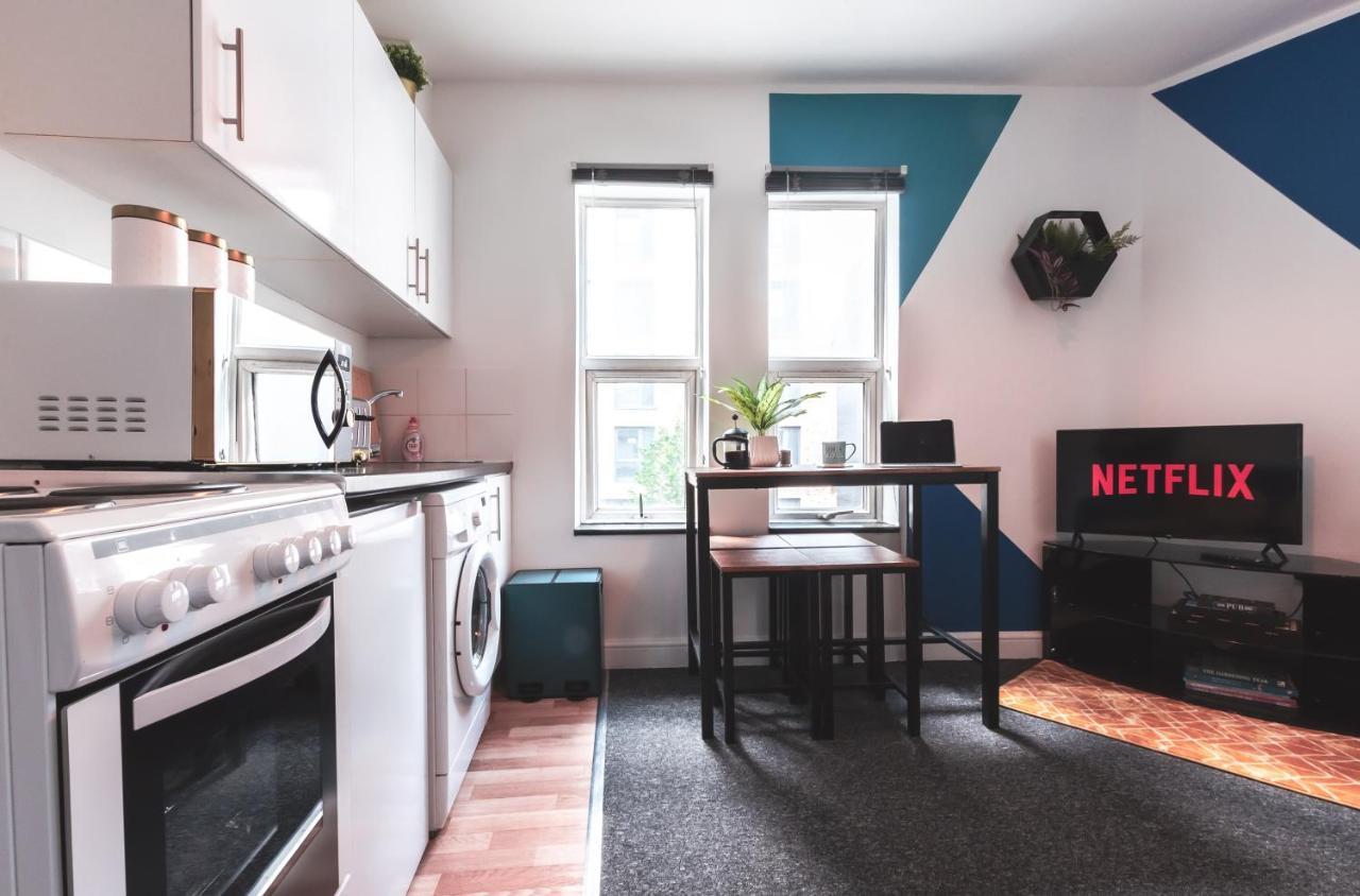Centre By Greenrose Serviced With Comfortable Kingsize Bed, Trainstation