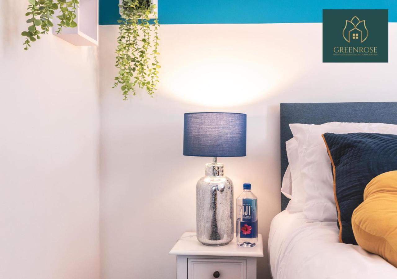 Apartment Centre By Greenrose Serviced With Comfortable Kingsize Bed, Trainstation *