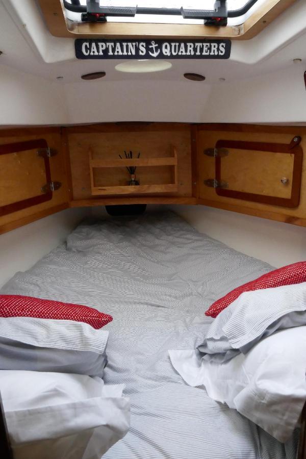 Couples, Centre Getaway On The Water Southampton