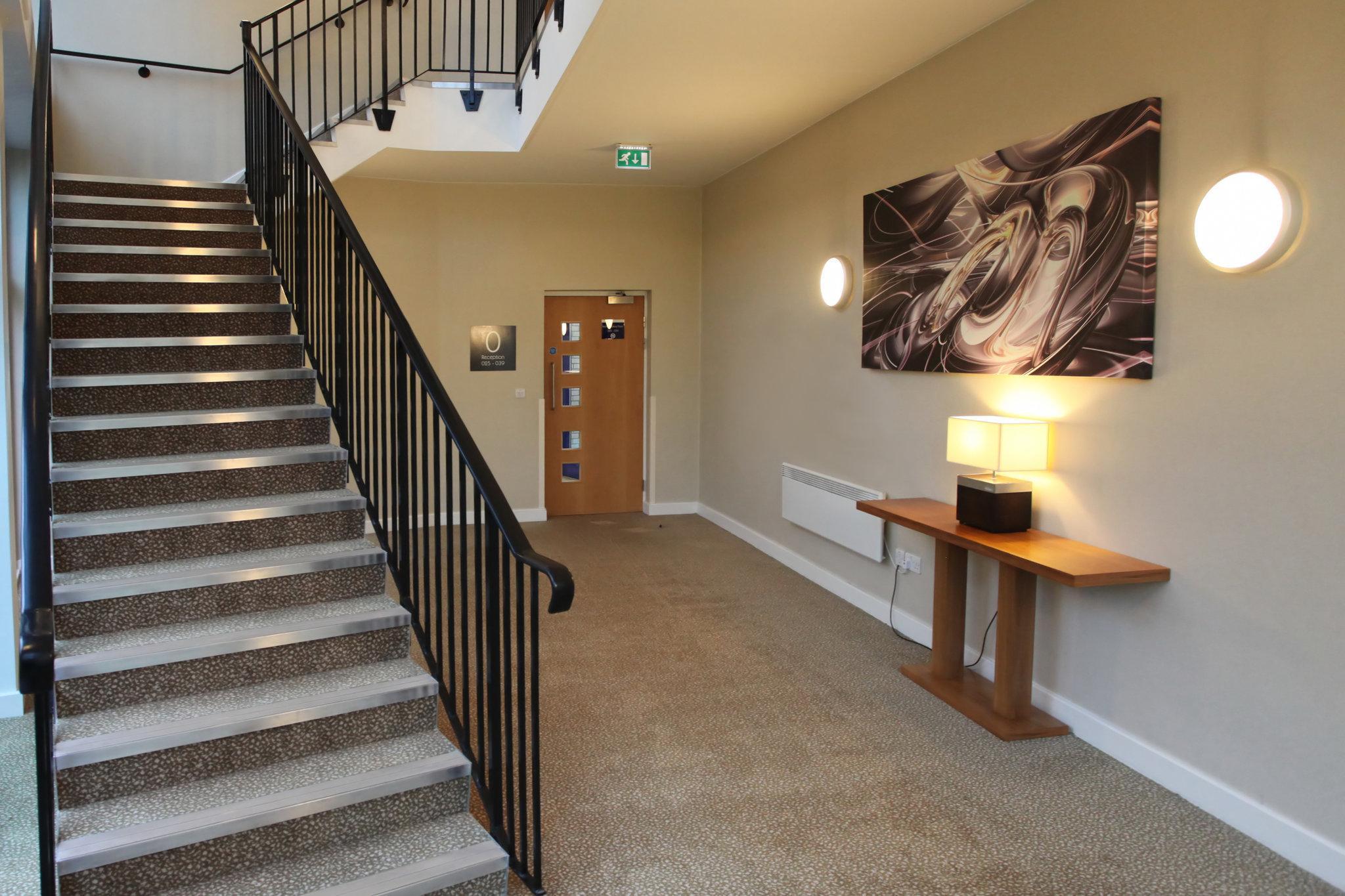Express Southampton - M27, J7 By Ihg 3*