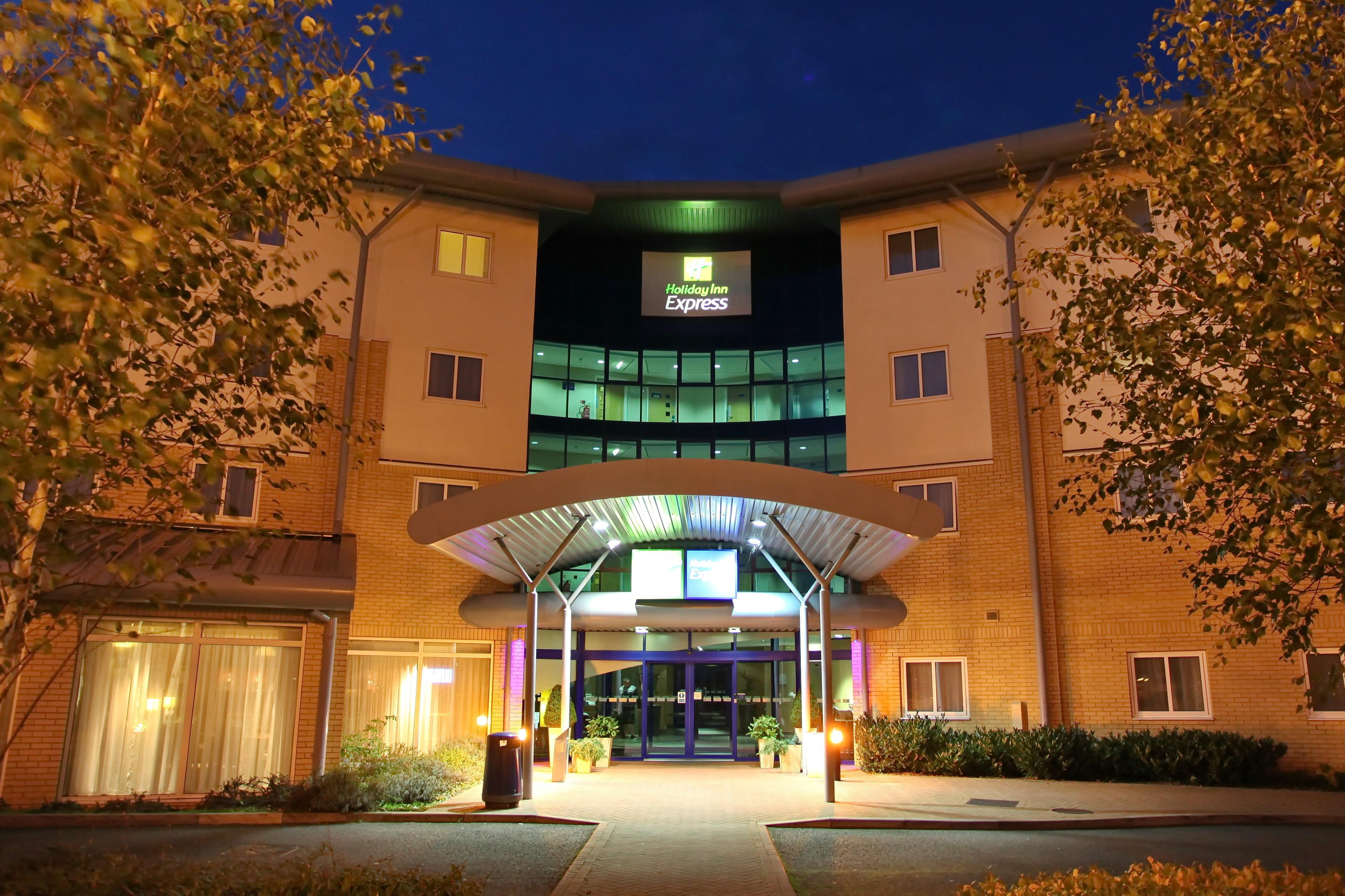 Hotel Express - M27, J7 By Ihg