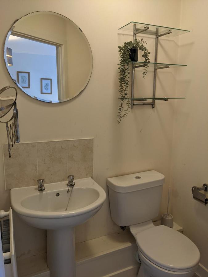 Simple 2-bedroom 1.5 Bath In Thornhill Apartamento Southampton