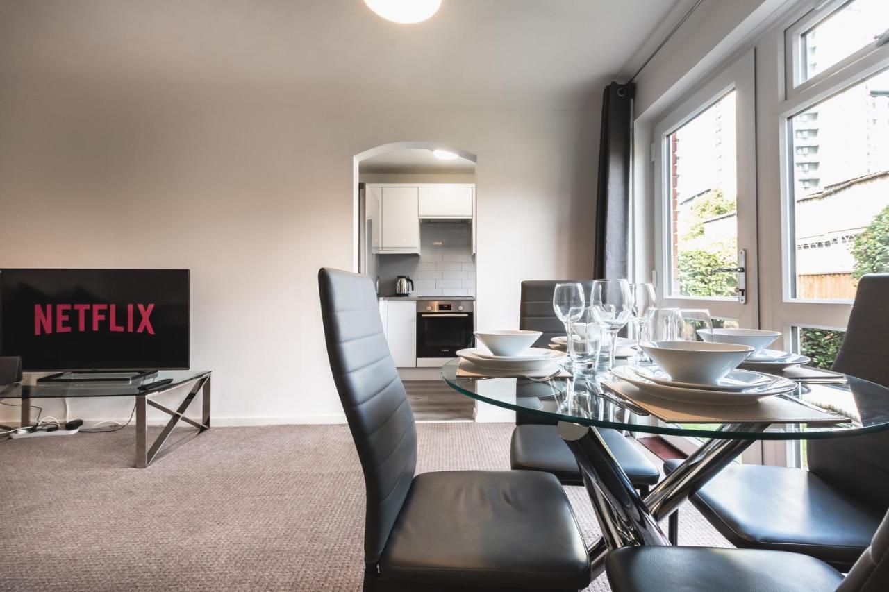 Centre Comfort: Spacious 2-bed With Free Parking * Southampton
