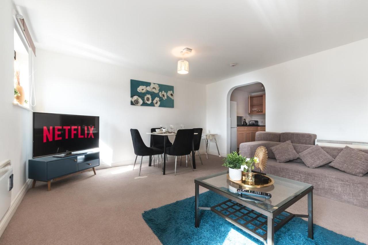Apartamento Spacious Comfort Haven: 2-bed Smart With Free Parking Southampton