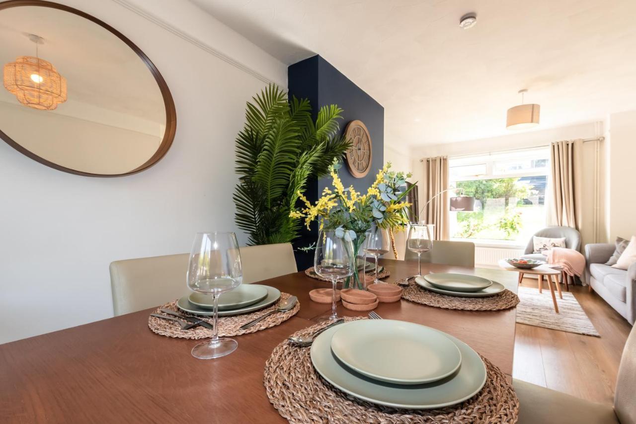 3 Bedrooms House Ideal For Long Stays! Chalé *