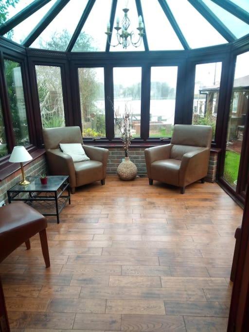 The Retreat, A Luxury Riverside & Garden