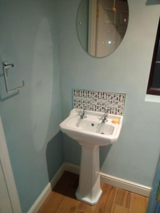 The Retreat, A Luxury Riverside & Garden Holiday home Southampton