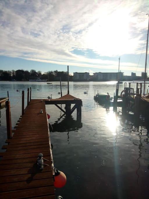 Holiday home The Retreat, A Luxury Riverside & Garden Southampton