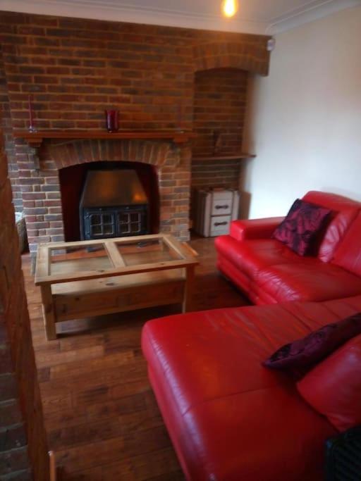 The Retreat, A Luxury Riverside & Garden * Southampton