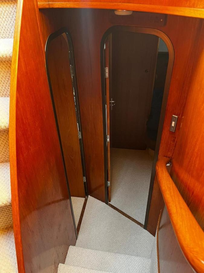 Marina Superyacht: Luxury Harbor Southampton