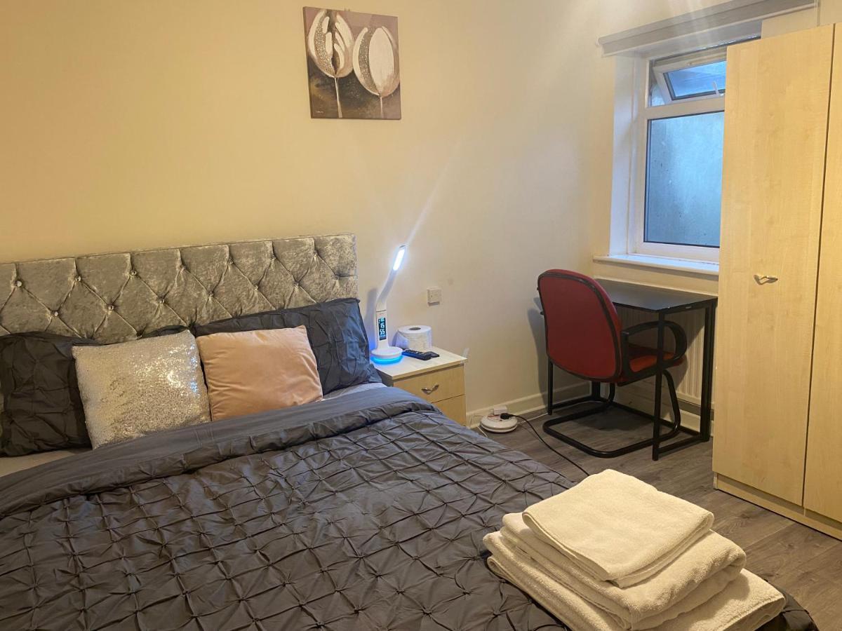 Blackberry Self-catering Capsule hotel Southampton