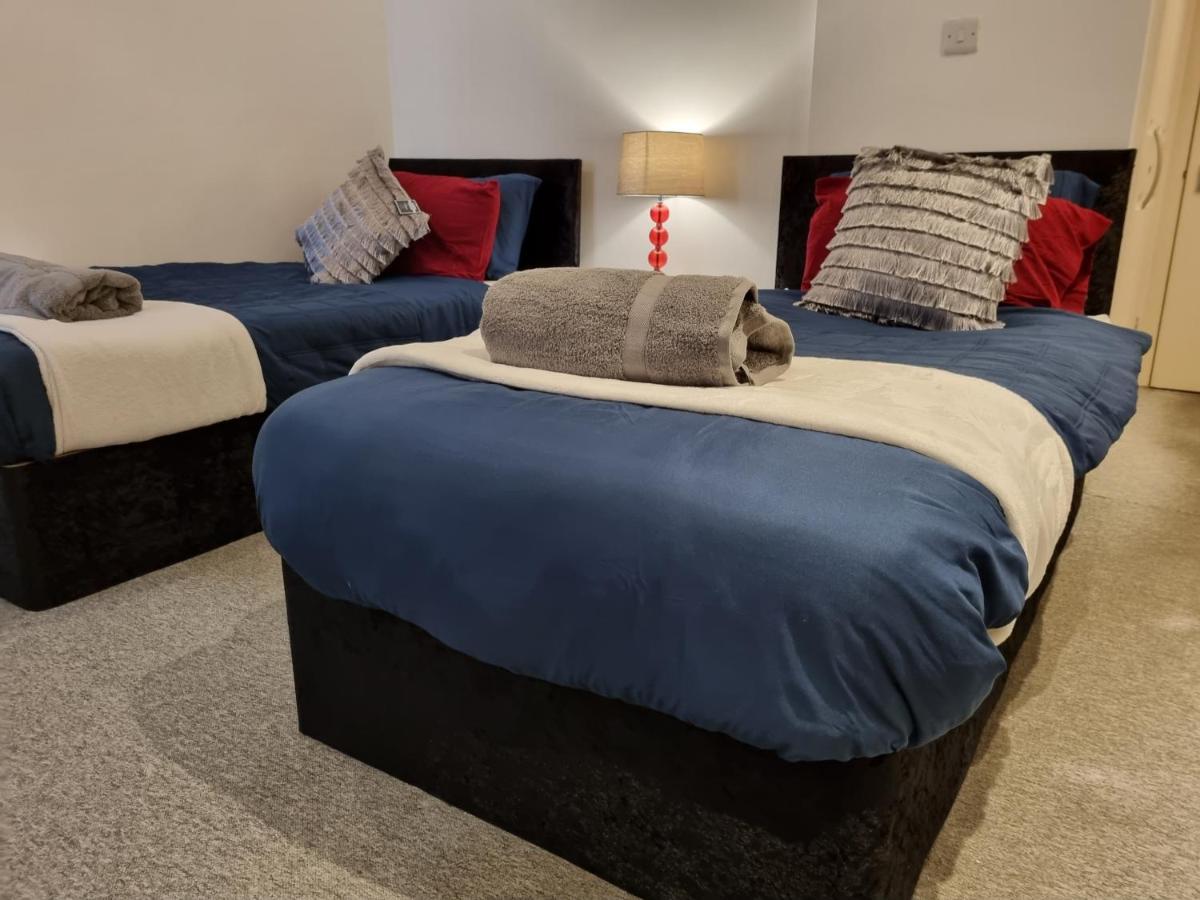 Casa de férias Luxury In Centre 6 Beds 3 Toliet W Private Parking