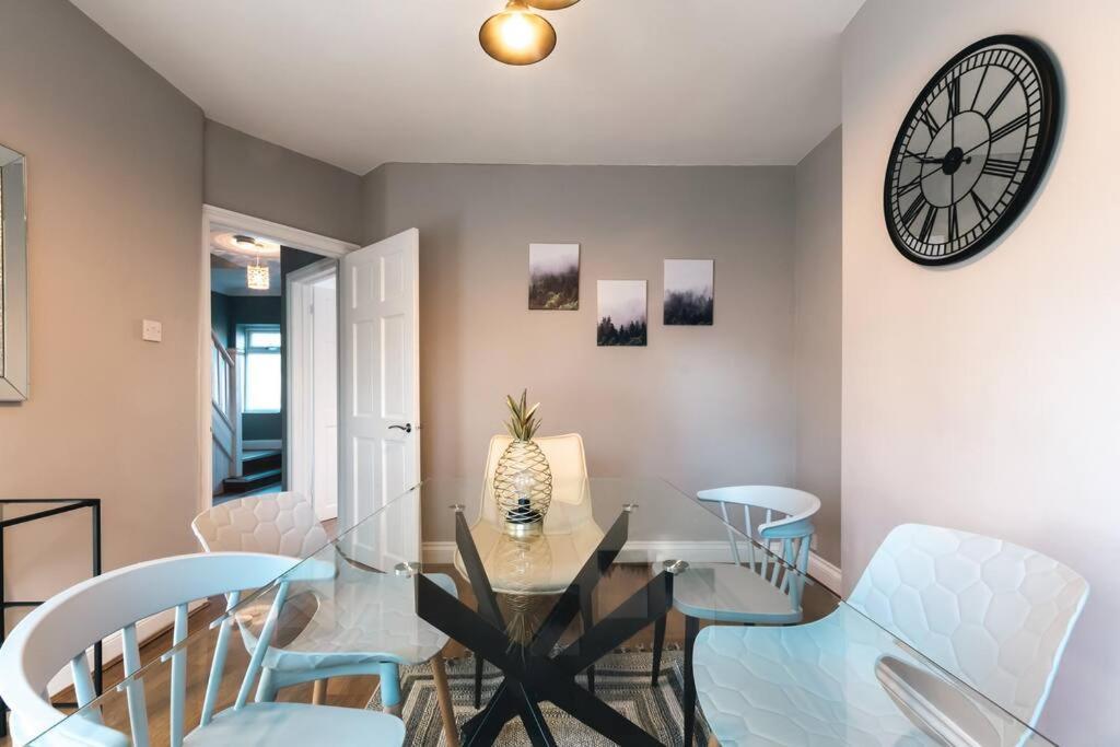 Onyx - 3 Bedroom House Holiday home Southampton