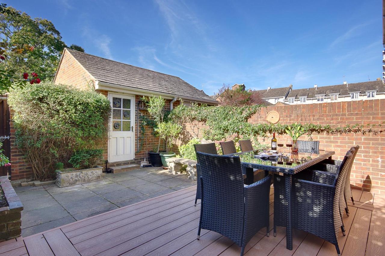 14 Oxford Mews - 5 Star Living For Up To 10 People Holiday home Southampton