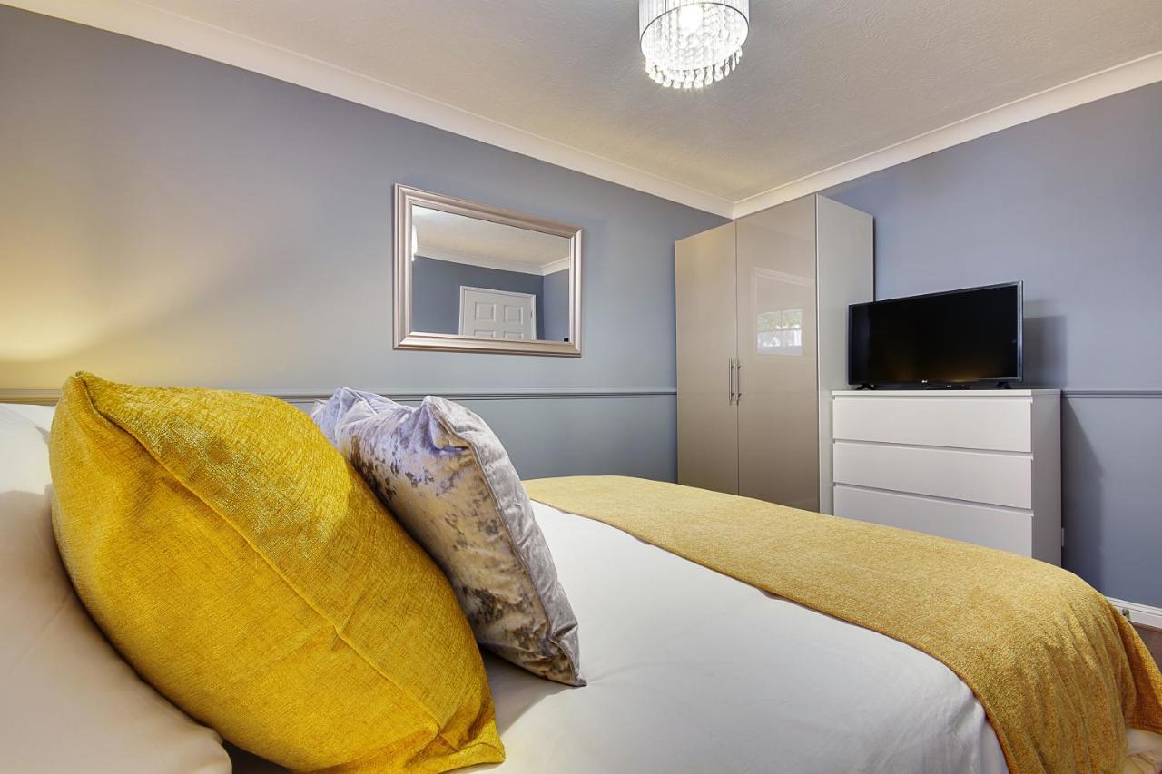 Holiday home 14 Oxford Mews - 5 Star Living For Up To 10 People Southampton