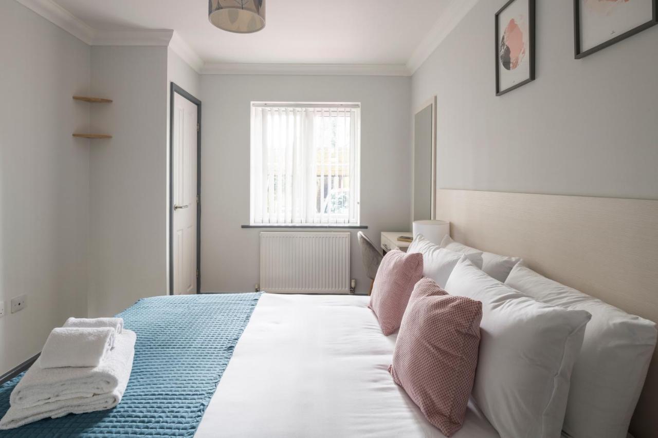 Apartment Bassett Road, By Viridian Southampton