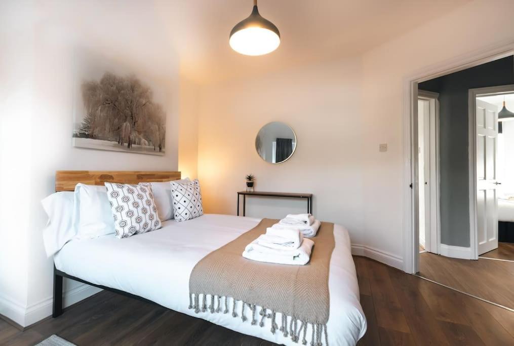 Onyx - 3 Bedroom House * Southampton