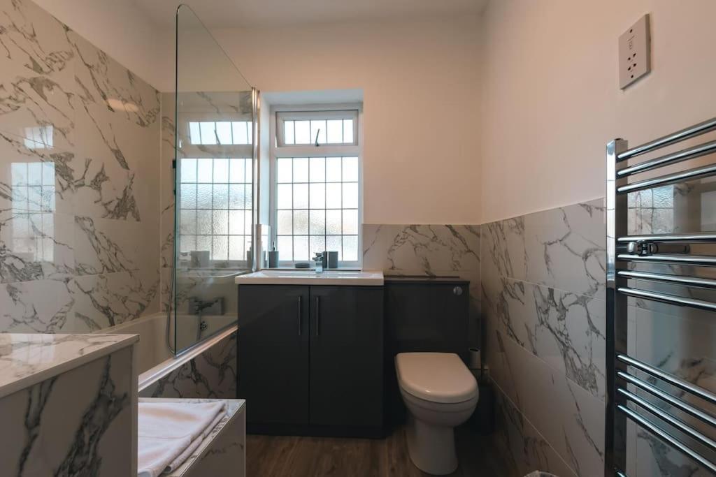 Onyx - 3 Bedroom House * Southampton